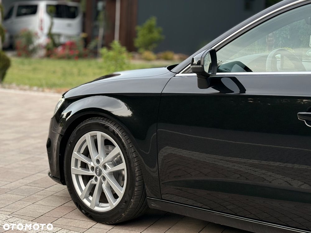 Audi A3 Sportback 2.0 TDI design - 6