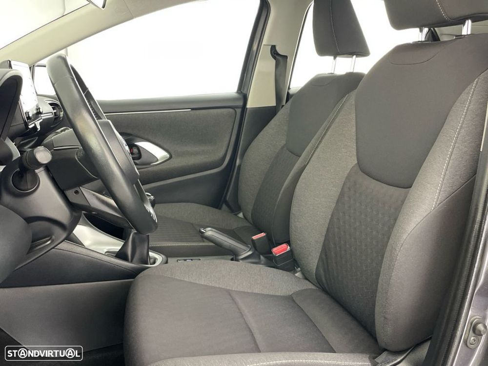 Toyota Yaris 1.0 VVT-i Comfort Plus - 17