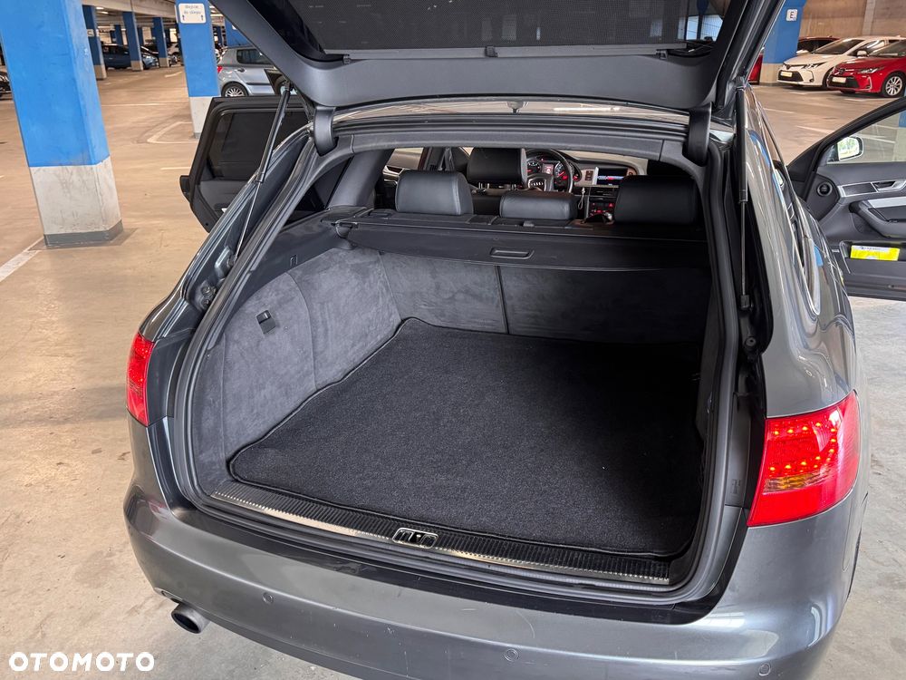 Audi A6 Avant - 27