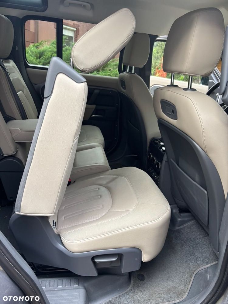 Land Rover Defender 2.0 D240 S - 15