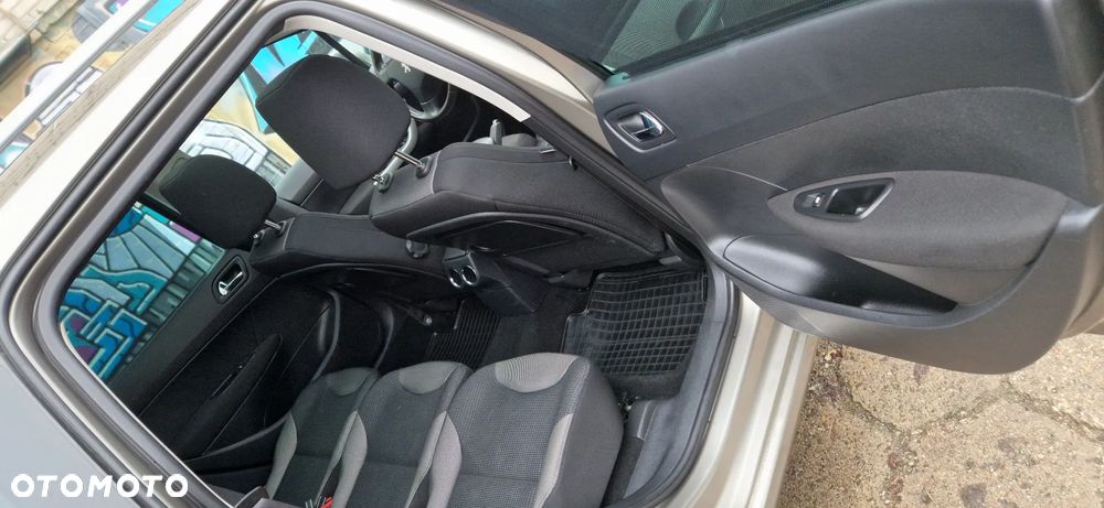 Peugeot 308 1.6 e-HDi Active STT - 23