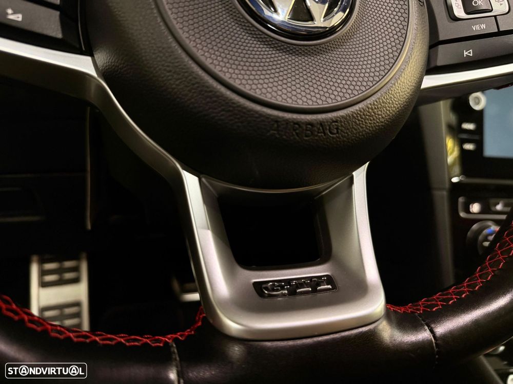 VW Golf GTI TCR 2.0 TSI OPF DSG - 33
