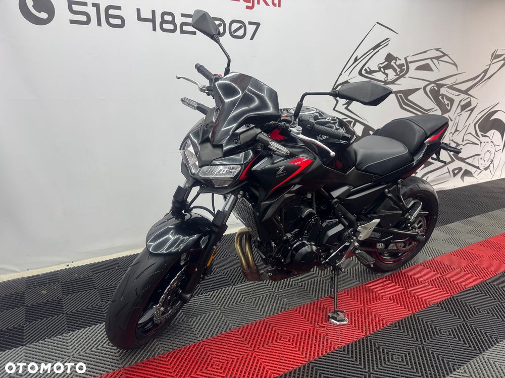 Kawasaki Z 650 - 6