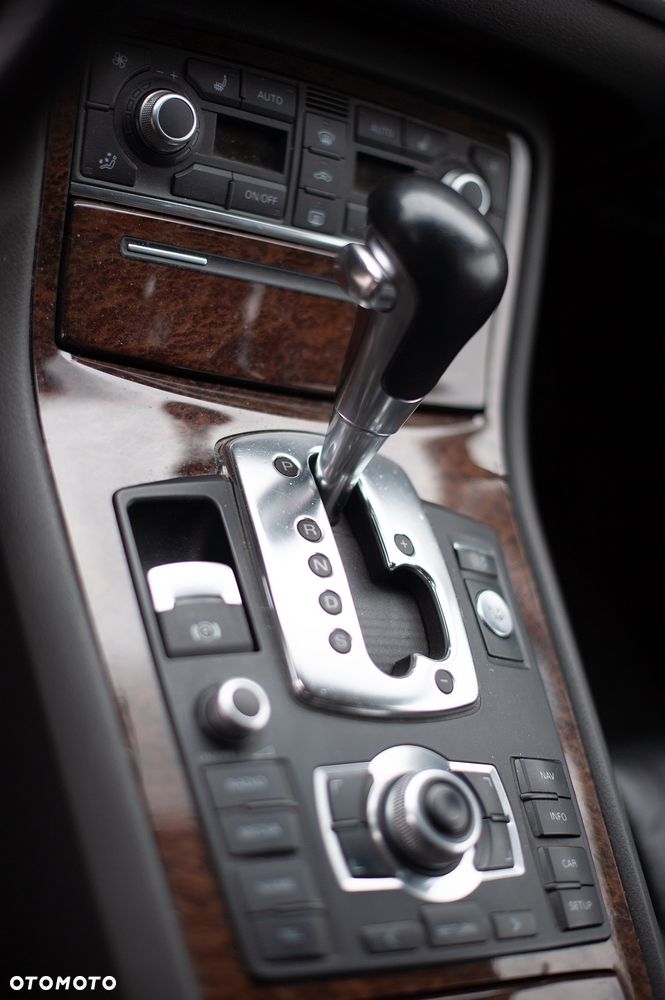 Audi A8 3.0 TDI DPF quattro - 30