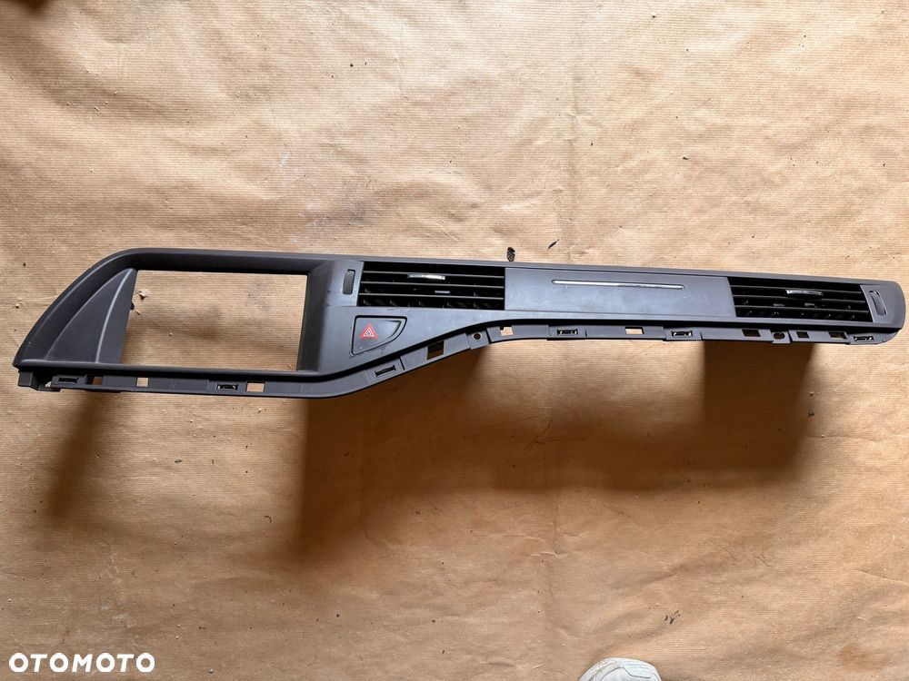 RAMKA NAWIGACJI CITROEN C5 NG4 RT6