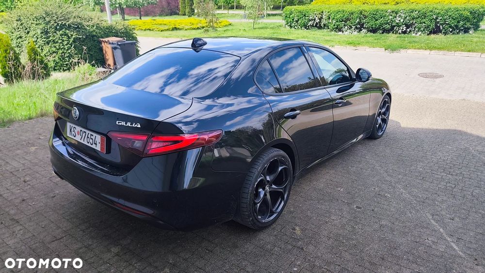Alfa Romeo Giulia 2.2 D Turbo Super - 4