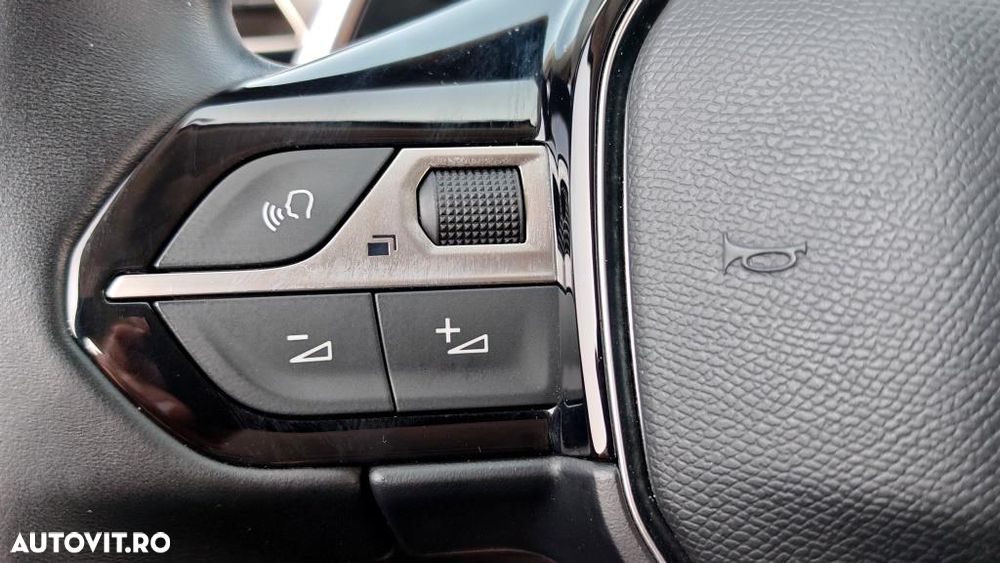 Peugeot 3008 BlueHDi 130 Stop & Start EAT8 Allure Pack - 25