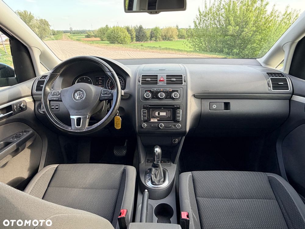 Volkswagen Touran 2.0 TDI DPF DSG Comfortline - 6