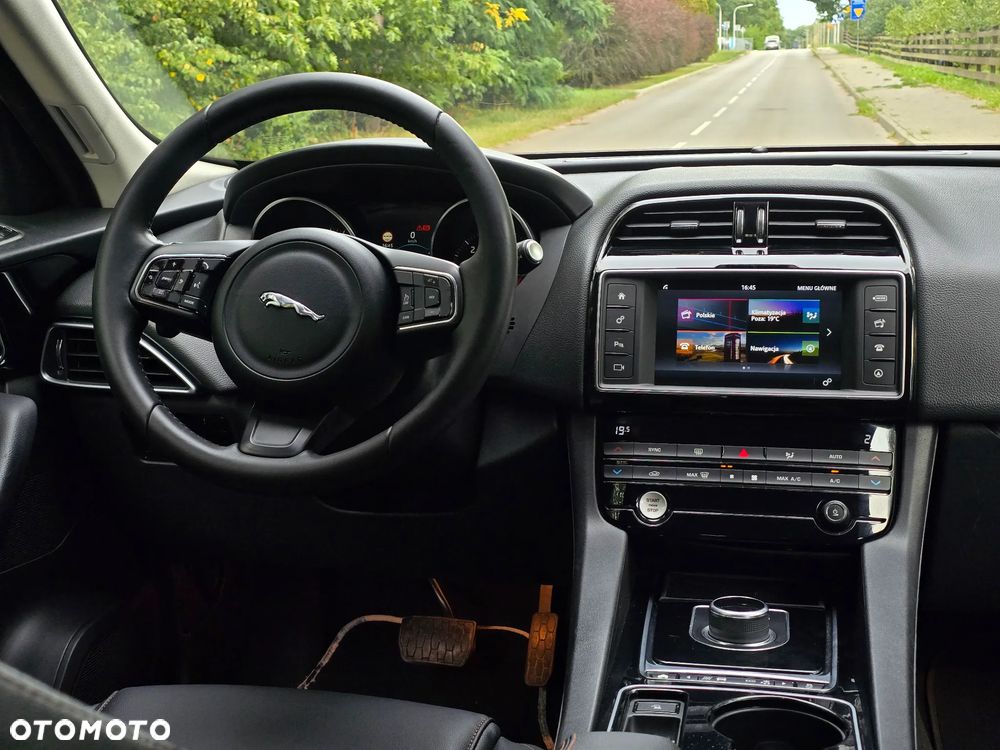 Jaguar F-Pace 20d AWD Prestige - 27
