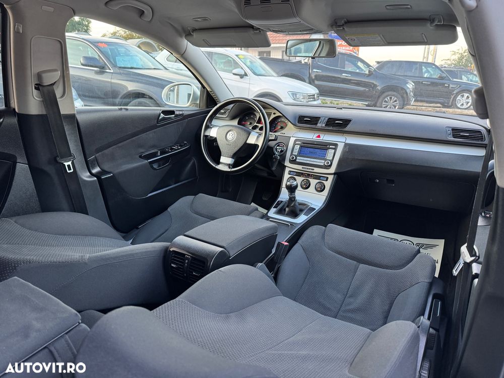 Volkswagen Passat 1.9 TDI Comfortline - 12