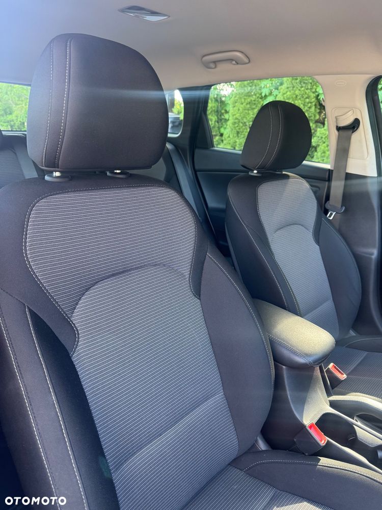 Hyundai i30 1.5 DPI Classic + - 8
