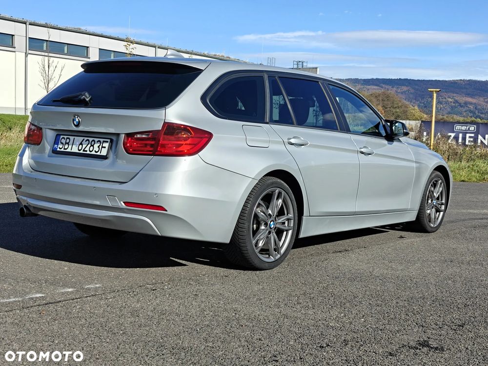 BMW Seria 3 320d Touring Sport Line - 7