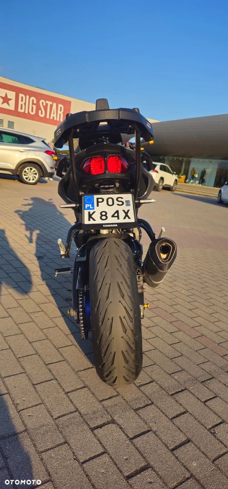 Yamaha FZ8 - 8
