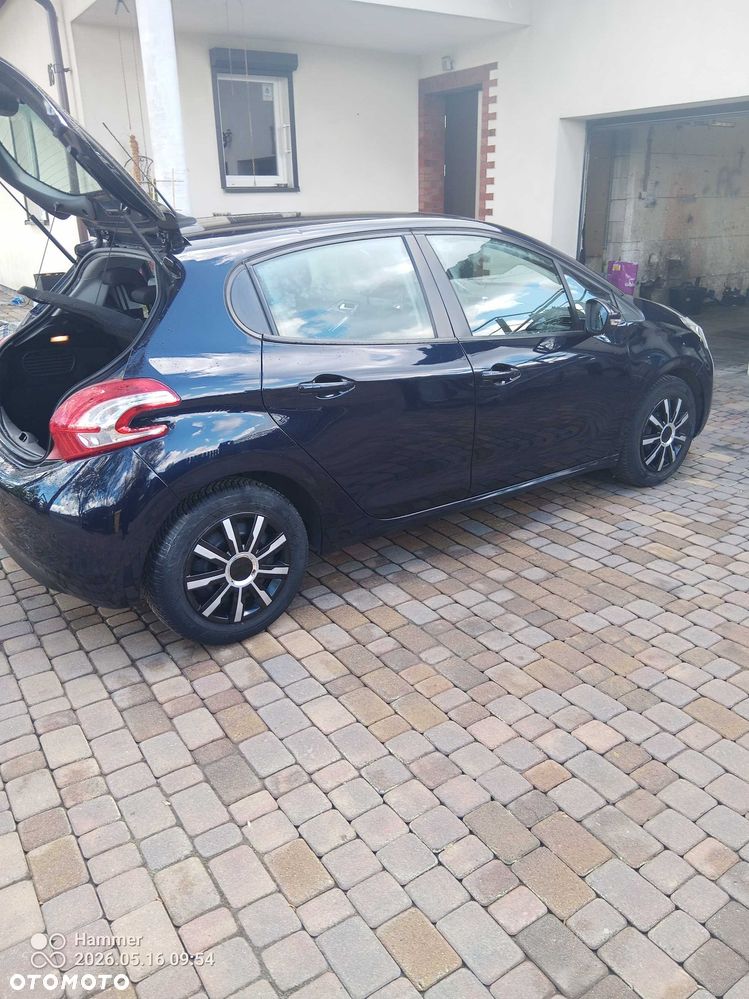 Peugeot 208 - 2