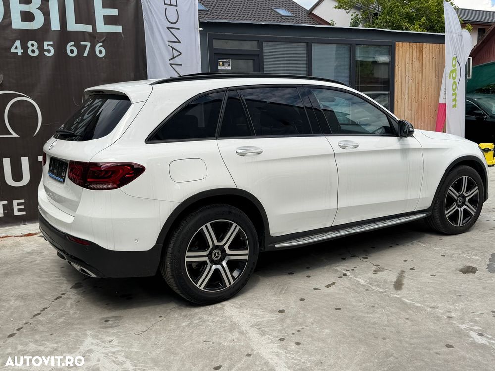 Mercedes-Benz GLC - 24