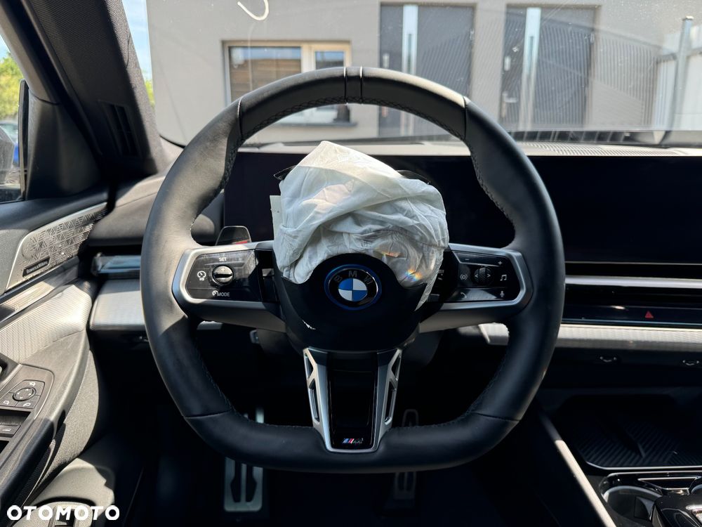 BMW i5 83.9kWh eDrive40 M Sport Edition - 14