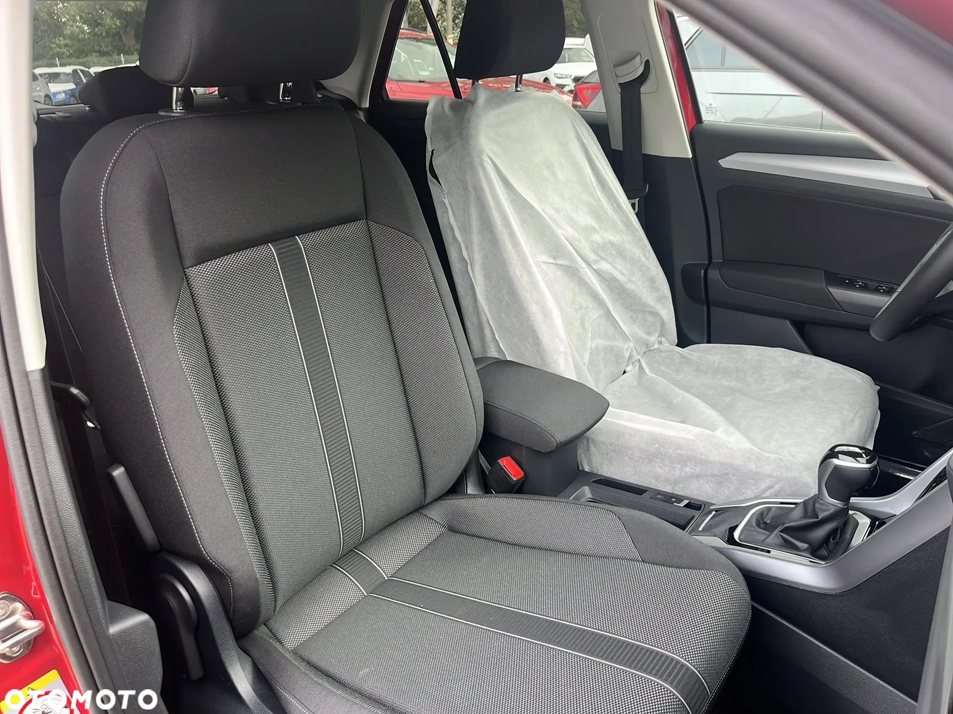 Volkswagen T-Roc 1.5 TSI Life Plus DSG - 13