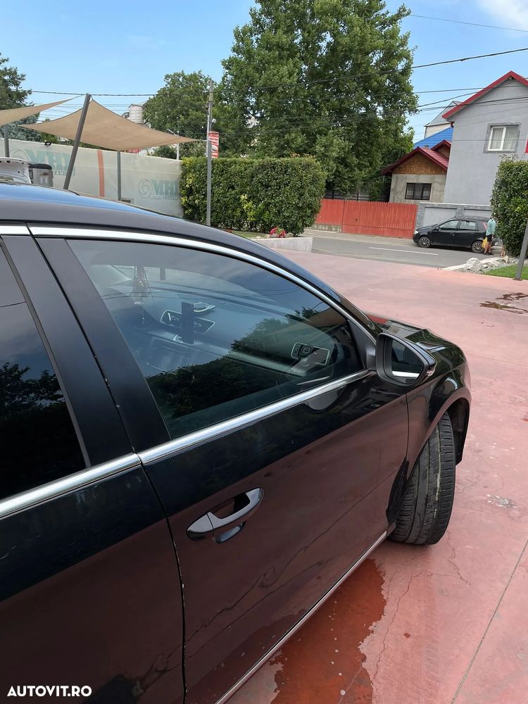 Volkswagen Passat 2.0 TDI BlueMotion Tehnology 4Motion Comfortline - 3