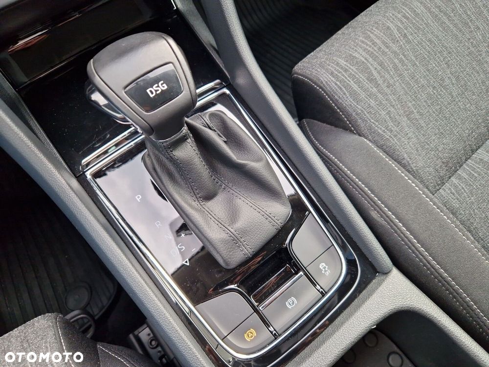 Skoda Karoq 1.5 TSI ACT Style DSG - 24