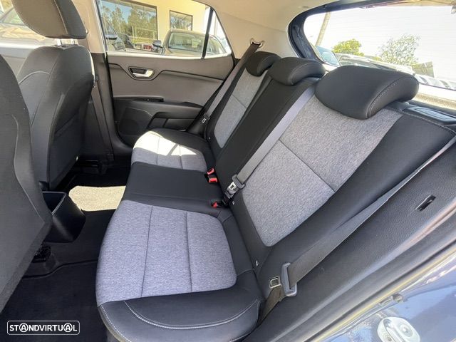 Kia Stonic 1.0 T-GDI Wave - 10