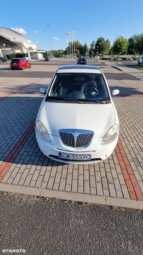 Lancia Ypsilon 1.4 S MomoDesign (5 os.) - 6