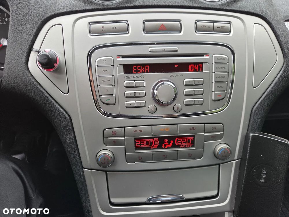 Ford Mondeo - 19