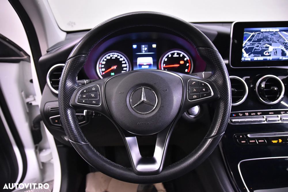 Mercedes-Benz GLC - 16