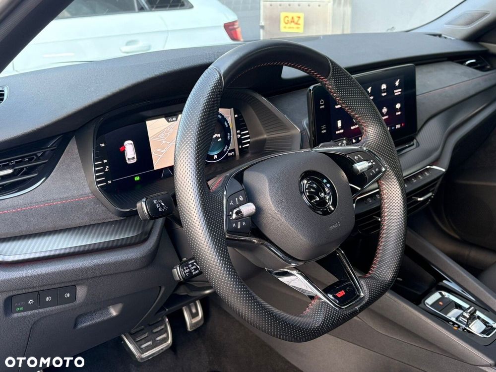 Skoda Octavia 2.0 TSI RS DSG - 16