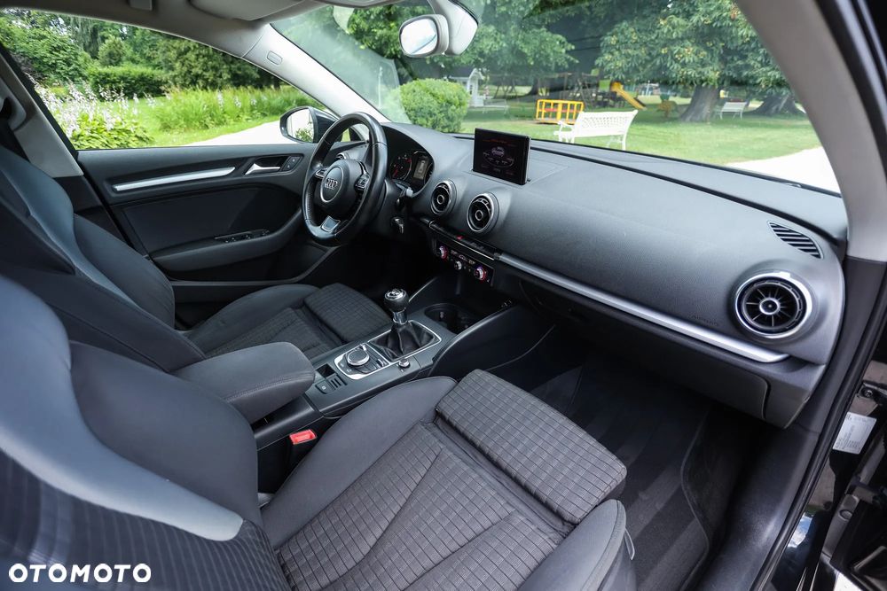 Audi A3 Sportback 2.0 TDI Ambition - 23