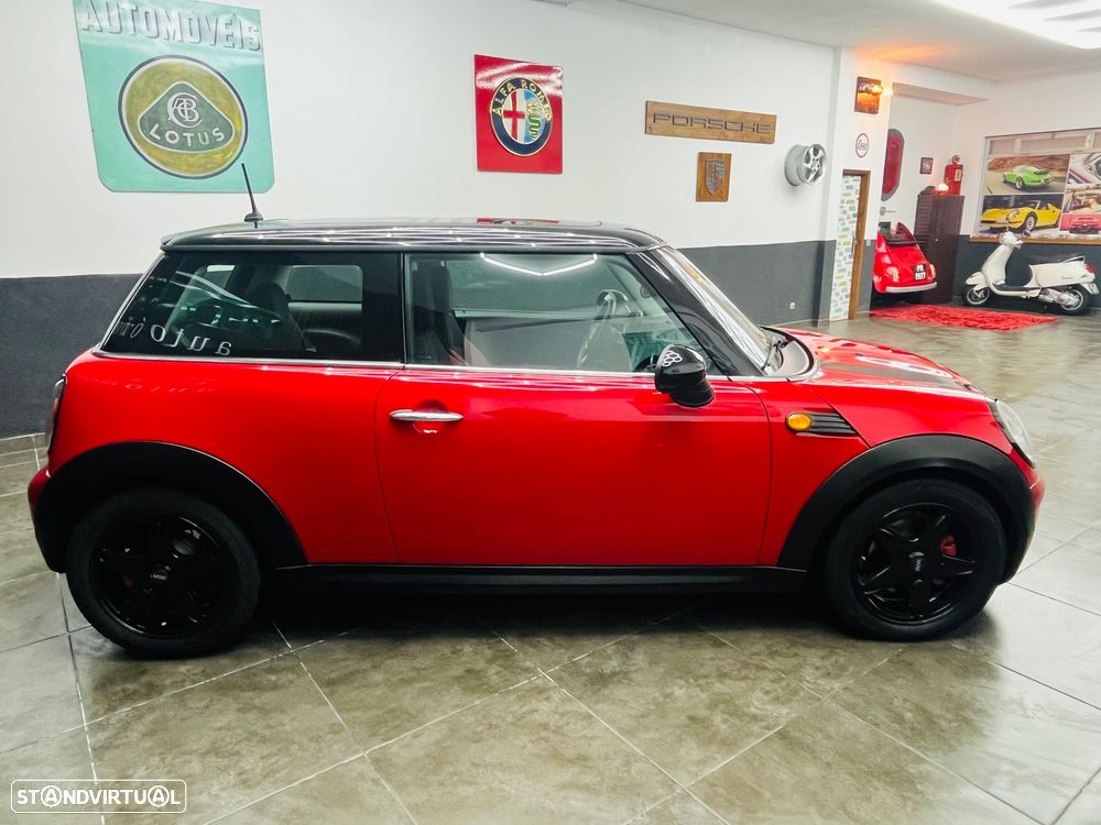 MINI 3 Portas Cooper D - 16