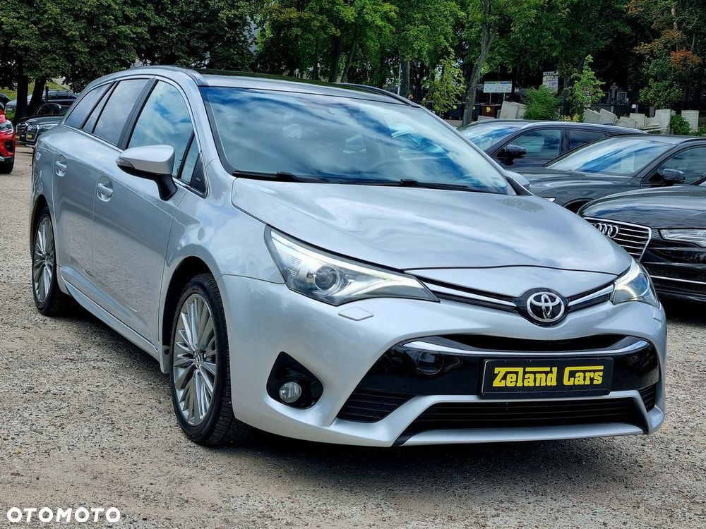 Toyota Avensis 2.0 D-4D Premium - 3