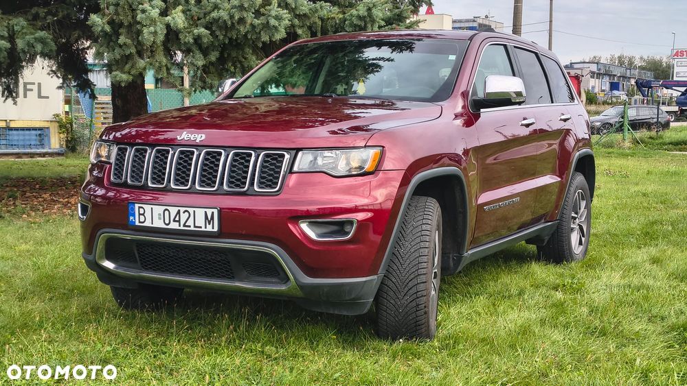 Jeep Grand Cherokee - 12