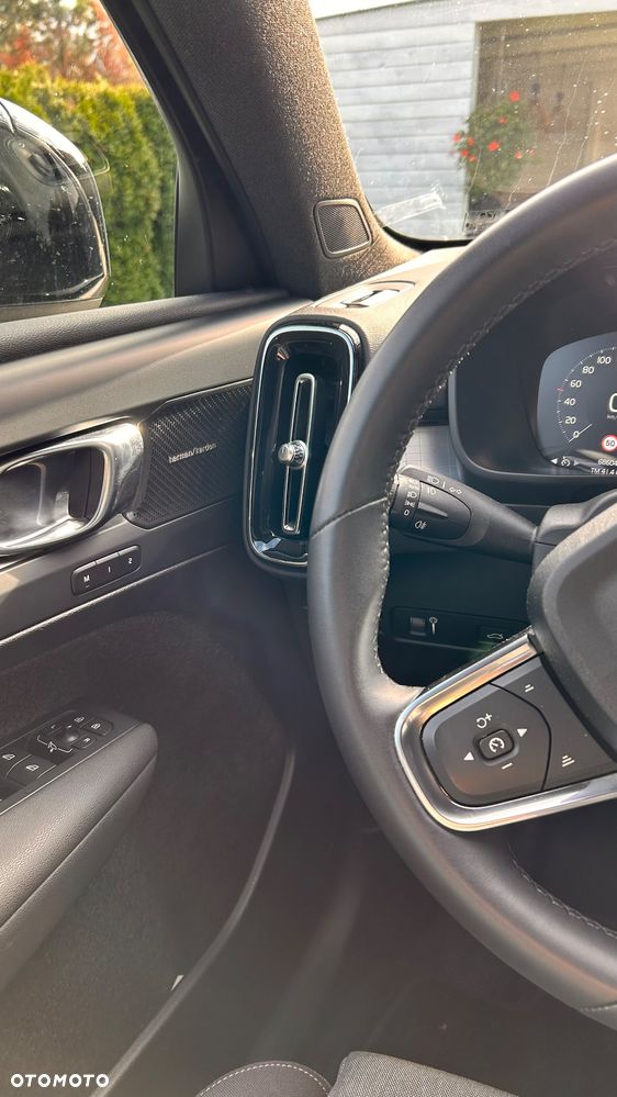 Volvo XC 40 T2 Plus Dark - 12