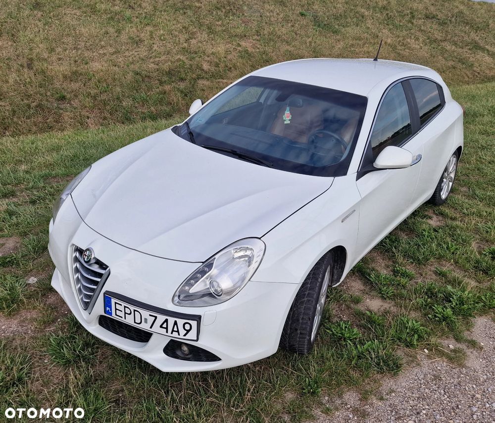 Alfa Romeo Giulietta 2.0 JTDM Distinctive - 25