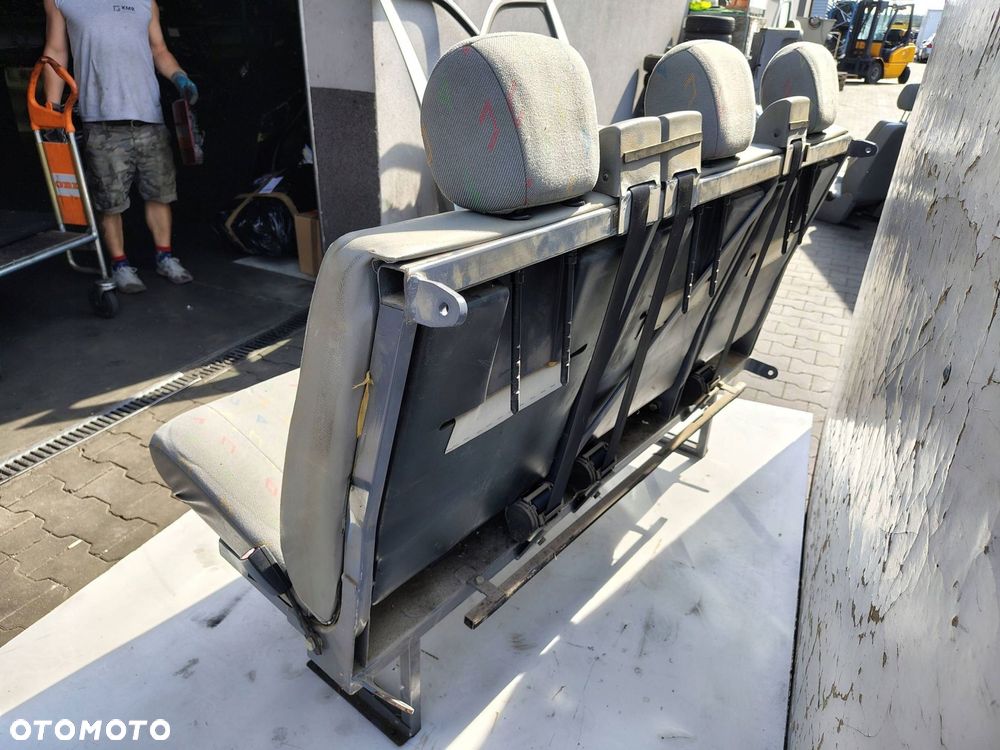 FOTELE KANAPA 2 RZĄD BRYGADÓWKA VW TRANSPORTER T5 - 4