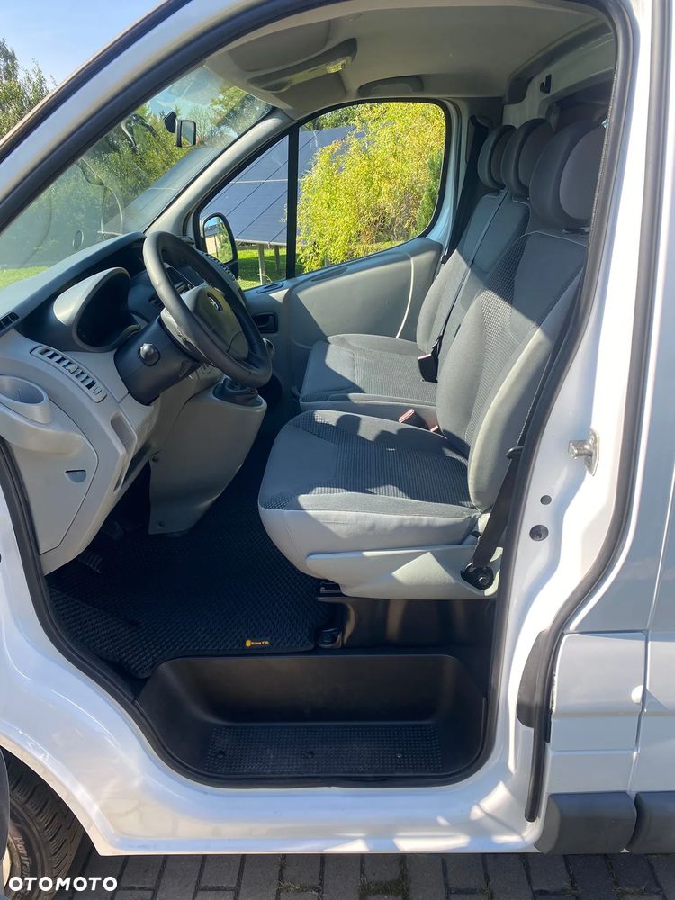 Opel Vivaro - 12