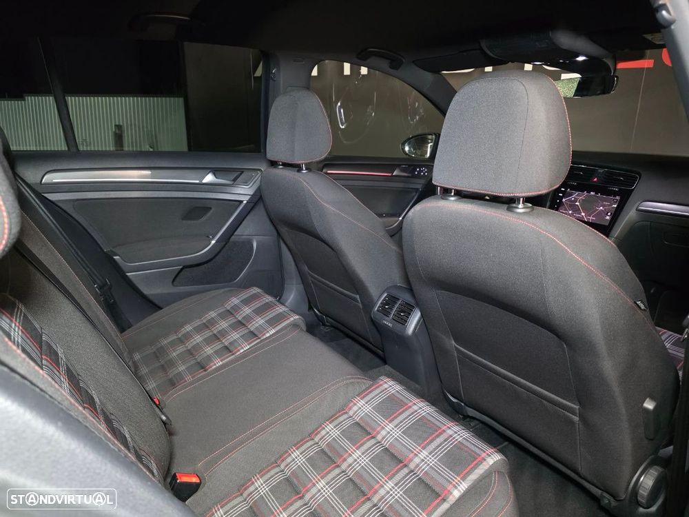 VW Golf GTI (BlueMotion ) DSG - 8