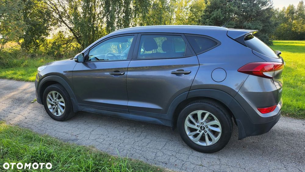 Hyundai Tucson 1.7 CRDI BlueDrive Comfort 2WD - 27