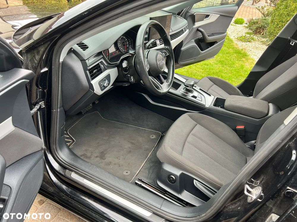 Audi A4 Avant 35 TDI Sport S tronic - 24