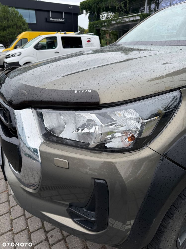Toyota Hilux - 4