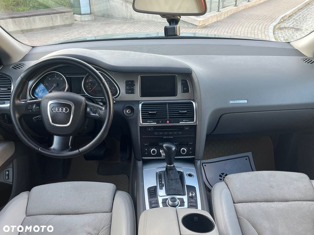 Audi Q7 - 8