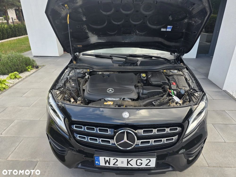 Mercedes-Benz GLA 250 7G-DCT AMG Line - 14