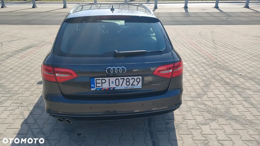 Audi A4 Avant 2.0 TDI DPF clean diesel quattro S tronic S line Sportpaket - 24