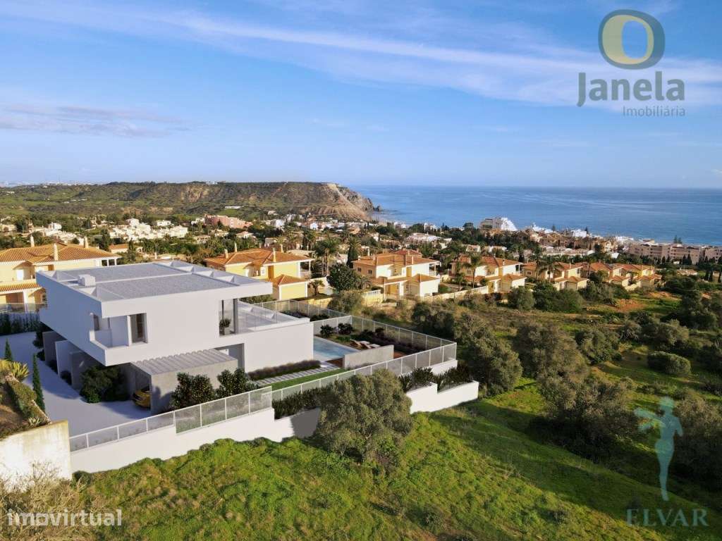 Modernidade e Sofisticação junto à Praia da Luz, com piscina privad... - Grande imagem: 2/8