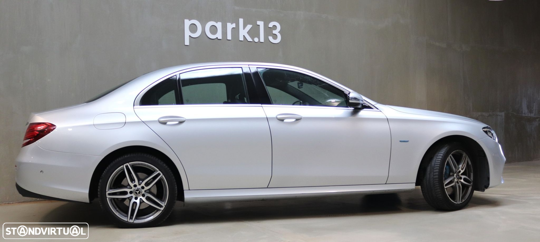 Mercedes-Benz E 350 e AMG - 4