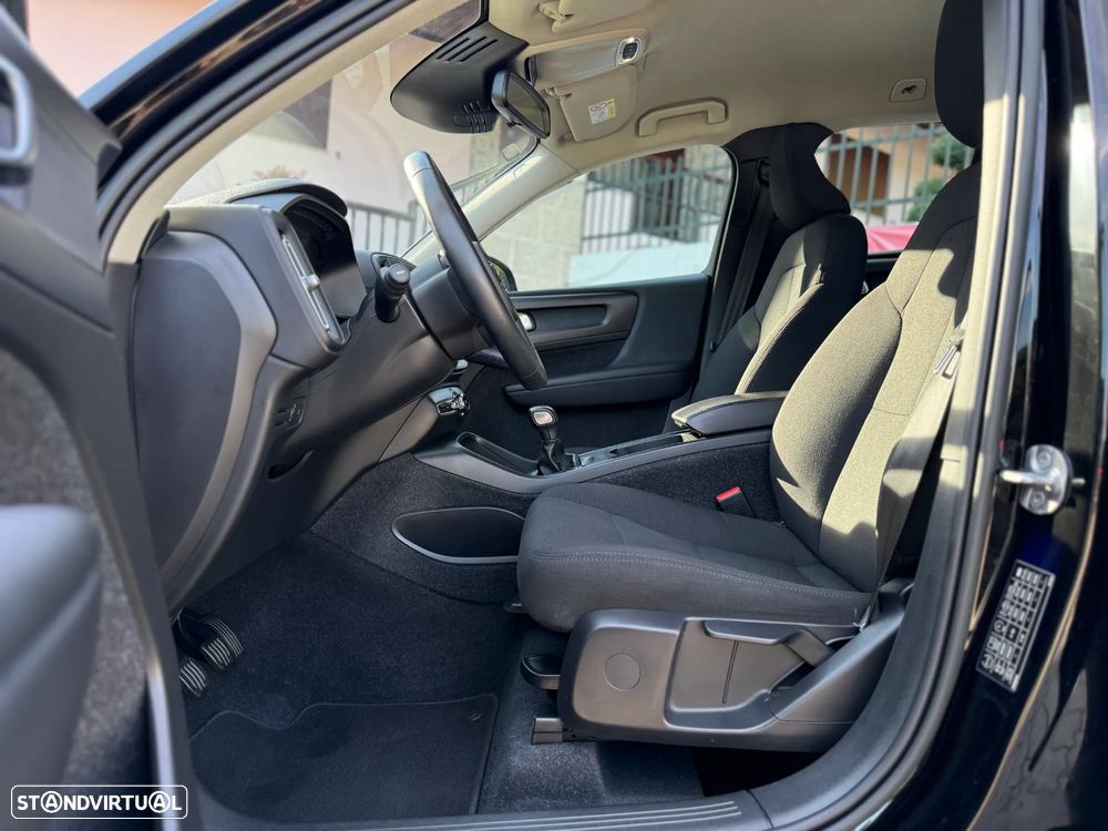 Volvo XC 40 1.5 T2 Momentum - 12