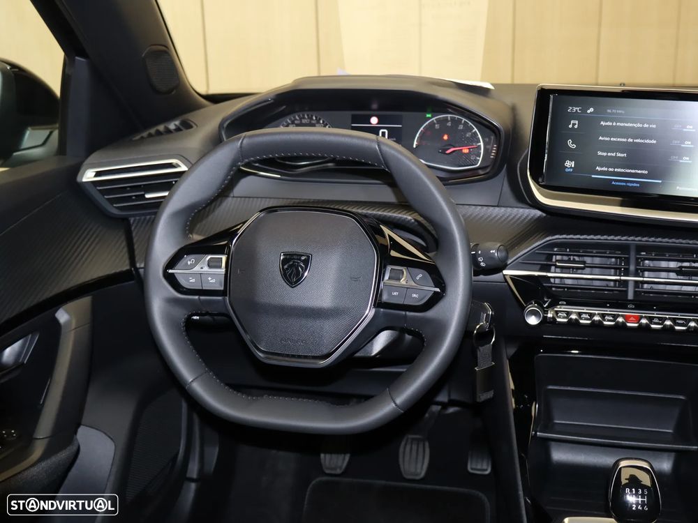 Peugeot 2008 1.2 PureTech Style - 15