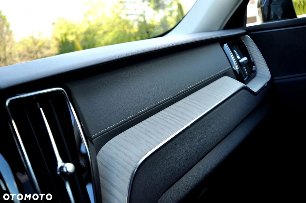 Volvo XC 60 B4 D Geartronic Inscription - 25