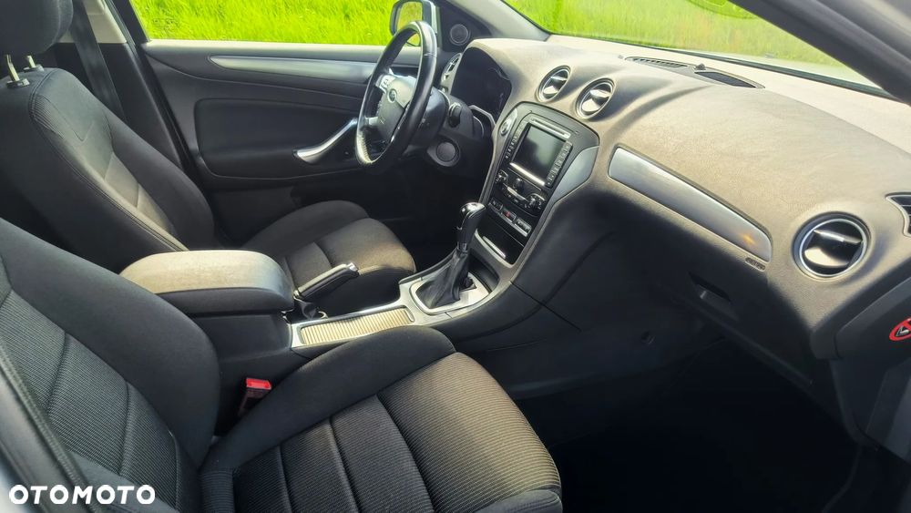 Ford Mondeo - 9