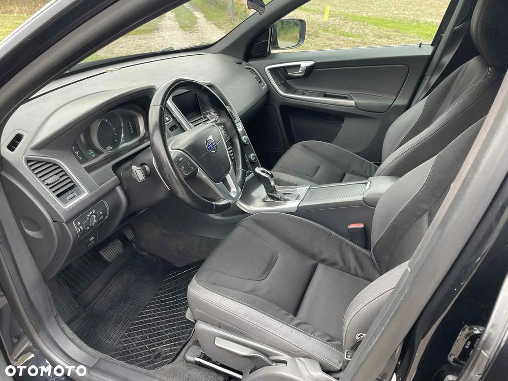 Volvo XC 60 D4 Drive-E Momentum - 14